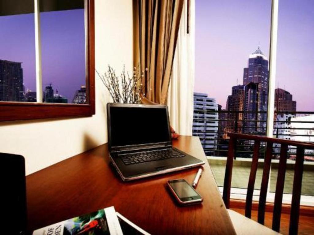 Khách sạn Icheck Residences Sukhumvit 20 3*