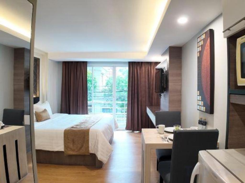 Icheck Residences Sukhumvit 20 Khách sạn 3*
